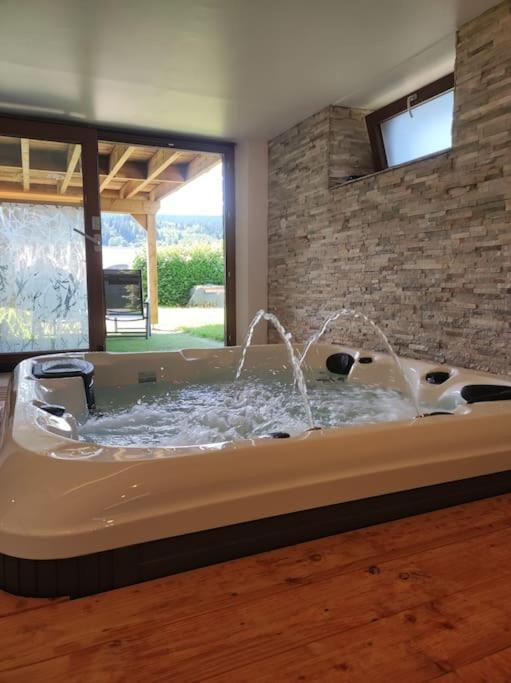 Gite Papillon 6 A14 Personnes - Jacuzzi 热拉梅 外观 照片